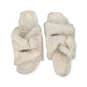 Fuzzy sandal slipper